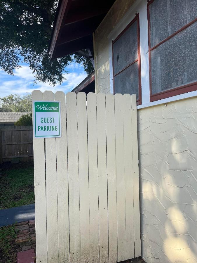 Single Room With Twin Bed On Private Property Eustis Exterior photo