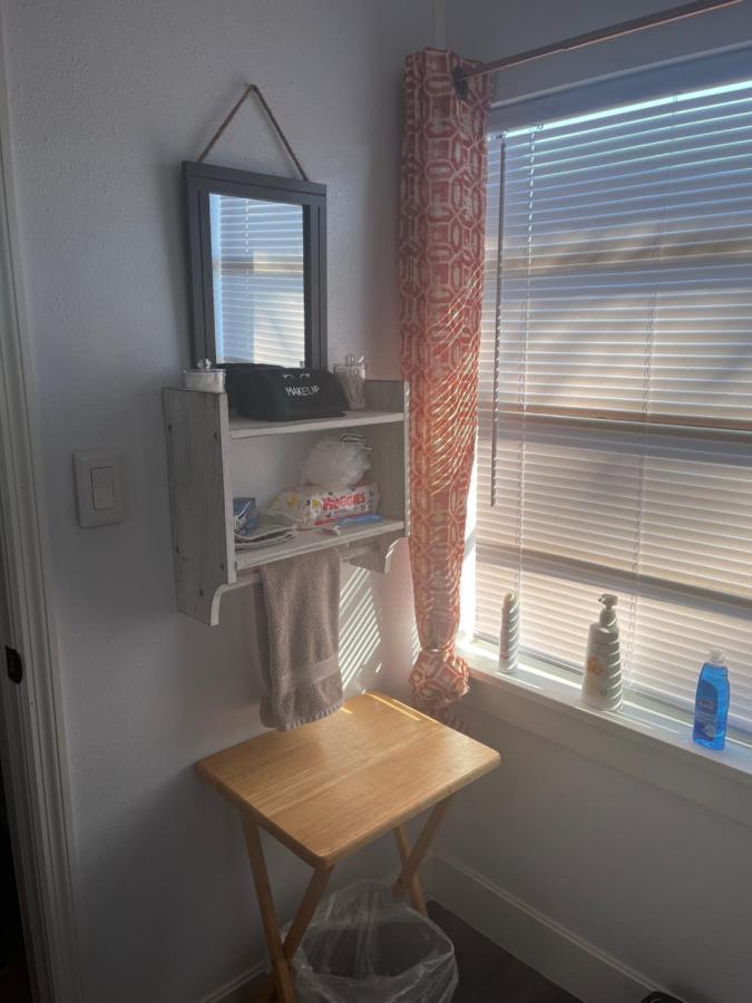 Single Room With Twin Bed On Private Property Eustis Exterior photo